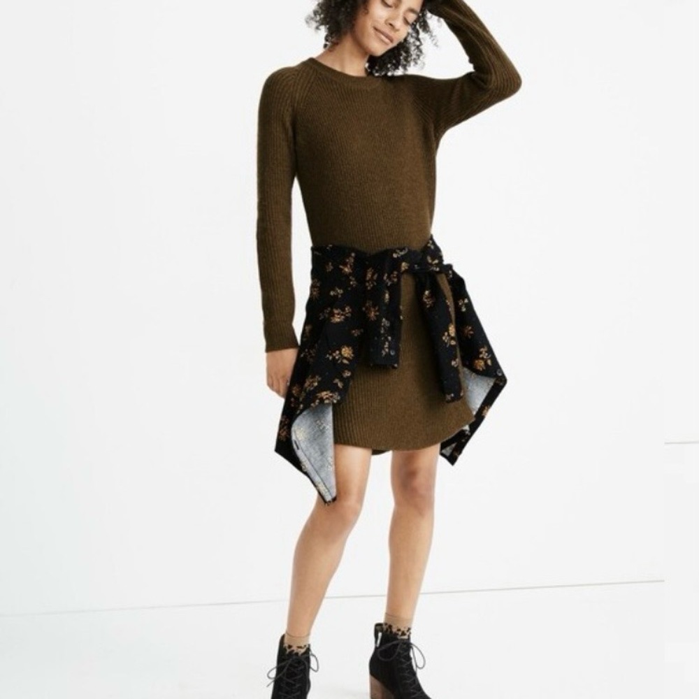 Madewell Curved Hem Wool Blend Knit Sweater Dress in Heather Elm